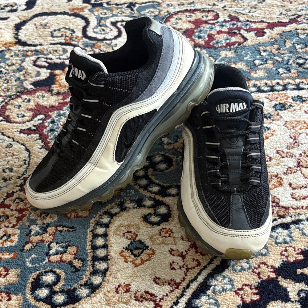 Size 8.5 Nike Air Max 95 Black and Grey Sneakers